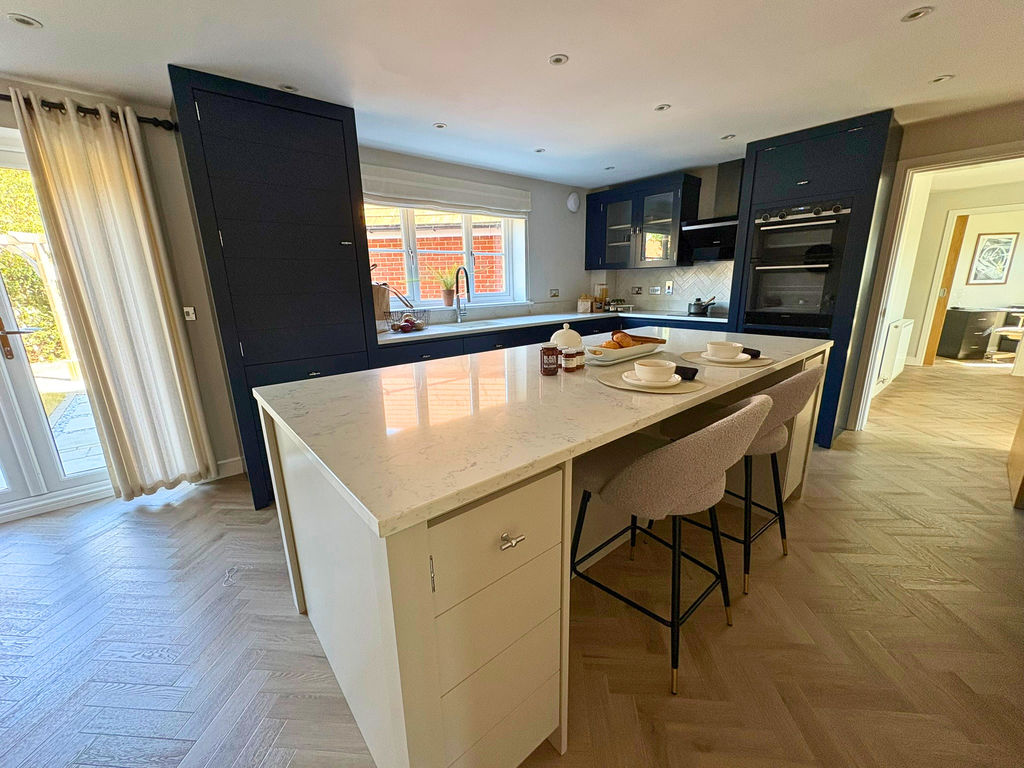 Harrow Drive Headley
